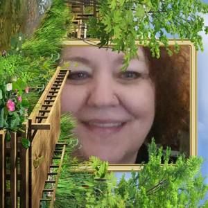 Meet your Posher, Lorrie